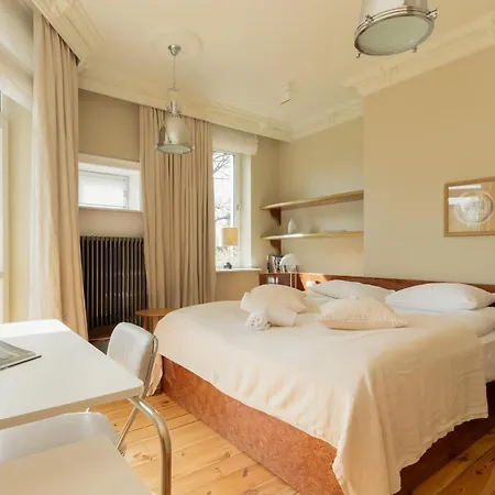 شقة The Marien 1899 Timeless Elegance In The Heart Of Wrzeszcz By Renters غدانسك